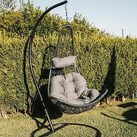 Bird House بيت للعطل